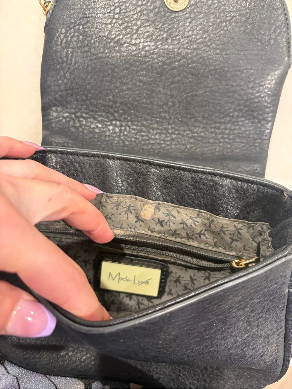 Moda Luxe Black Leather Crossbody Purse with Gold Hardware